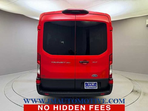 Used 2023 Ford Transit 350 XLT image 4