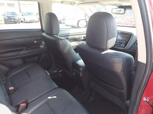 Used 2018 Mitsubishi Outlander GT image 23