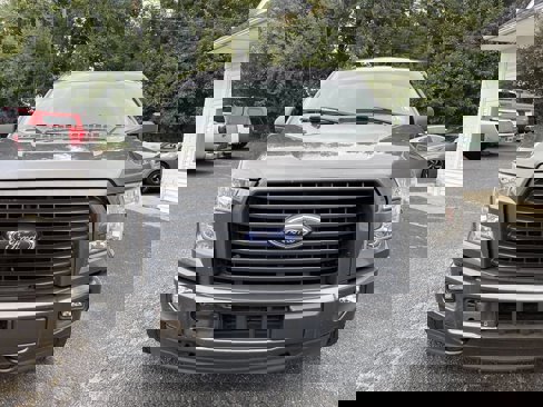 Used 2017 Ford F150 XL w/ Equipment Group 101A Mid image 3
