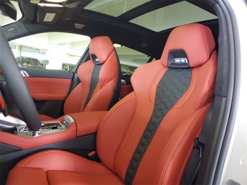 Used 2026 BMW X6 M Competition w/ Executive Package image 19