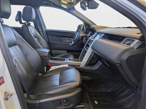 Used 2018 Land Rover Discovery Sport HSE image 20
