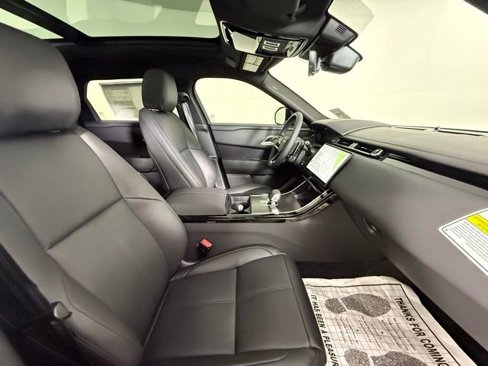 New 2026 Land Rover Range Rover Velar Dynamic SE image 33