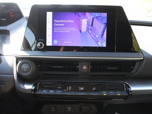 New 2026 Toyota Prius LE image 11