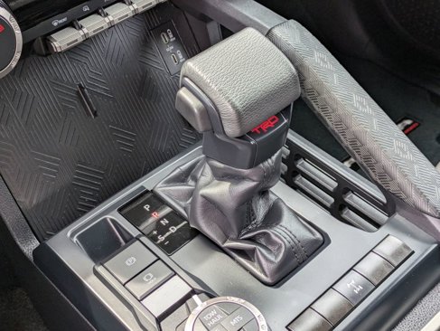Used 2024 Toyota Tacoma TRD Off-Road image 25