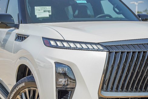 New 2026 INFINITI QX80 Autograph w/ Premium Cargo Package image 3