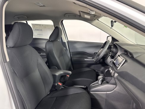 New 2024 Nissan Kicks S image 38