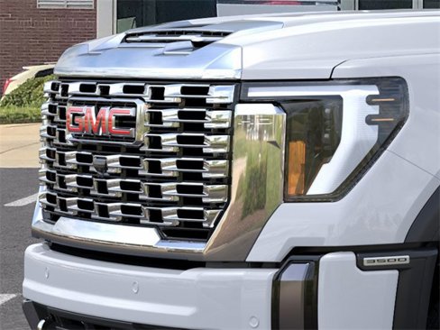 New 2026 GMC Sierra 3500 Denali w/ Denali Reserve Package image 13