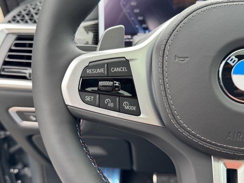 New 2026 BMW X7 M60i image 17