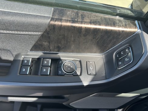 New 2025 Ford F350 Lariat w/ Lariat Ultimate Package image 14