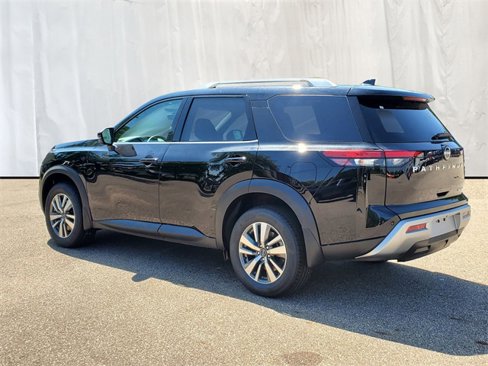 New 2025 Nissan Pathfinder SL w/ Cargo Package image 3