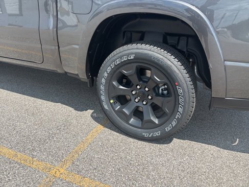 New 2026 RAM 1500 4x4 Crew Cab image 11