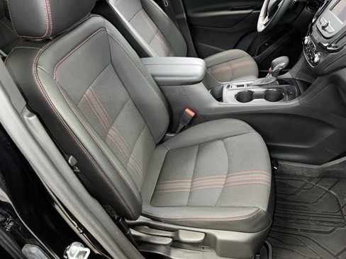 Used 2023 Chevrolet Equinox RS w/ LPO, Floor Liner Package image 32