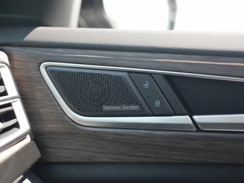 New 2026 Volkswagen Atlas SEL Premium R-Line image 27