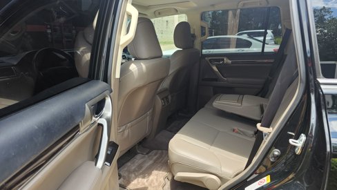 Used 2019 Lexus GX 460 w/ Navigation Package image 21