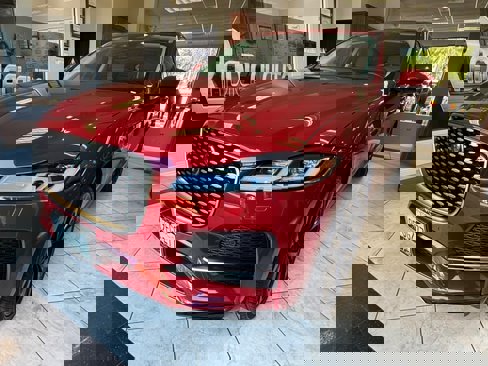 Used 2023 Jaguar F-PACE S image 4