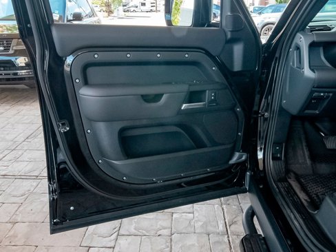 New 2025 Land Rover Defender 110 S image 34