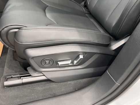 New 2025 Audi Q7 3.0T Prestige image 9