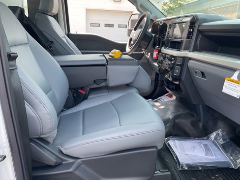 New 2025 Ford F550 4x4 Regular Cab Super Duty image 23
