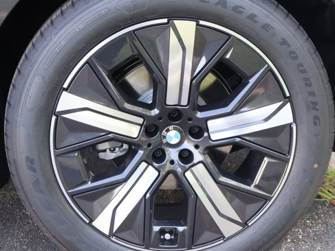 New 2026 BMW iX xDrive45 image 46