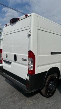 Used 2025 RAM ProMaster 2500 w/ Safety Group image 5