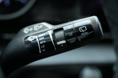 Used 2024 Kia Carnival EX image 43