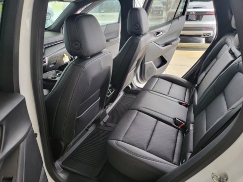 New 2026 Chevrolet Equinox LT w/ Convenience Package II image 7