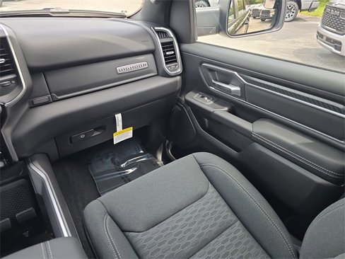 New 2026 RAM 1500 2WD Crew Cab image 12