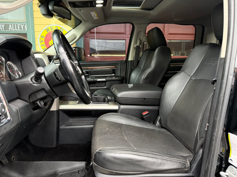 Used 2014 RAM 2500 Laramie w/ Black Appearance Group image 15