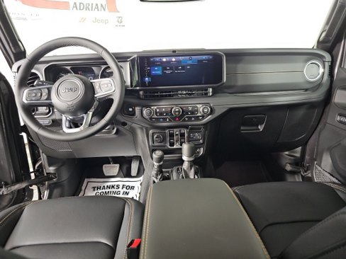 New 2025 Jeep Wrangler Unlimited Sahara image 10