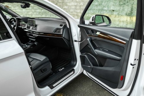 Used 2018 Audi Q5 2.0T Premium Plus w/ Premium Plus Package image 14