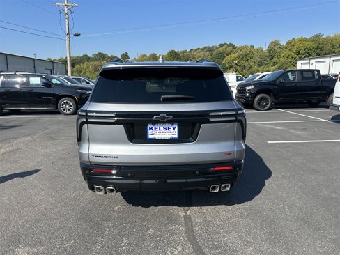 New 2026 Chevrolet Traverse RS w/ LPO, Floor Liner Package image 7