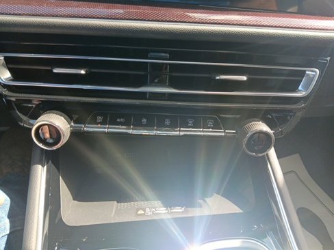 New 2026 Chevrolet Traverse RS w/ LPO, Floor Liner Package image 41