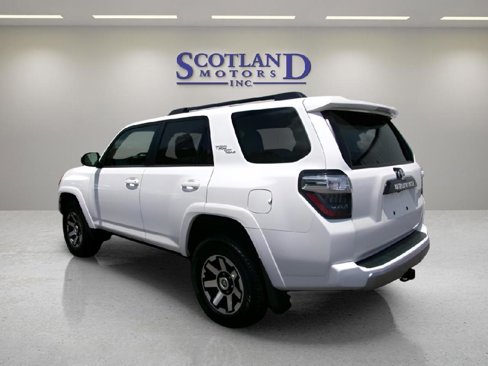 Used 2024 Toyota 4Runner TRD Off-Road image 8