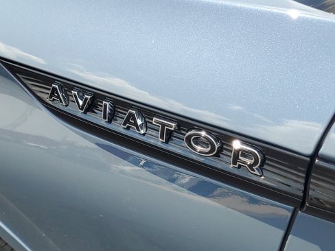 New 2025 Lincoln Aviator Black Label w/ Jet Appearance Package image 7