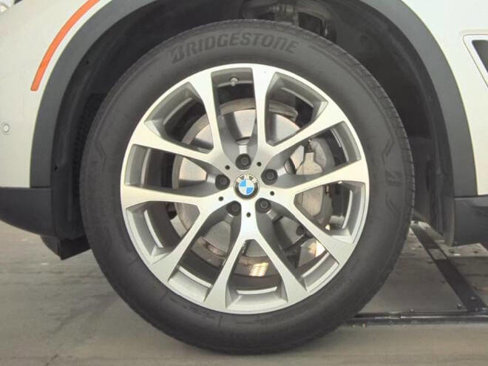 Used 2020 BMW X5 xDrive40i w/ Premium Package image 18