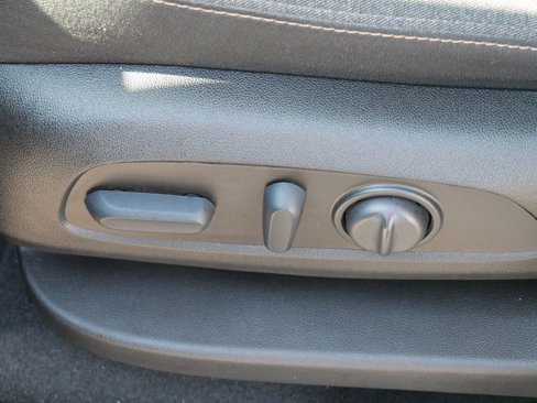 Used 2023 Chevrolet Equinox LT image 18