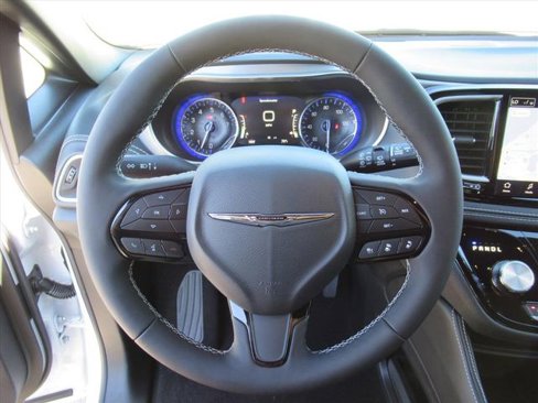 New 2026 Chrysler Pacifica Limited w/ S Appearance Package image 18