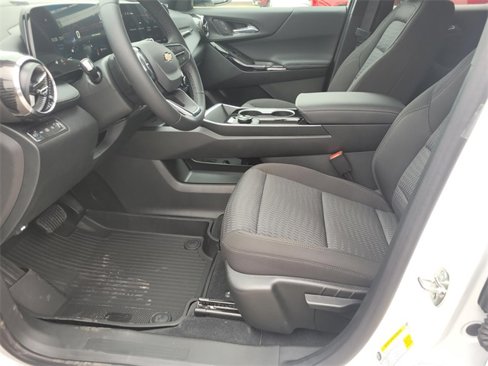 New 2026 Chevrolet Equinox LT w/ LPO, Floor Liner Package image 9