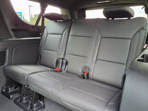 New 2026 Chevrolet Suburban LT w/ Comfort Package image 16