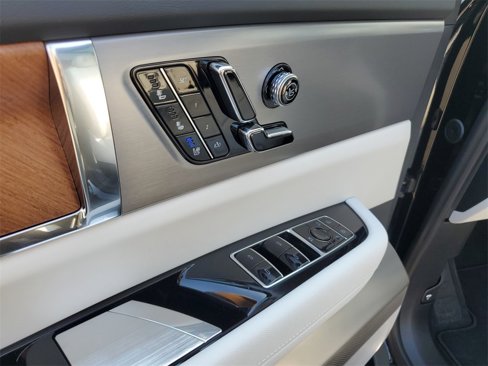 New 2026 Cadillac Vistiq Sport image 23