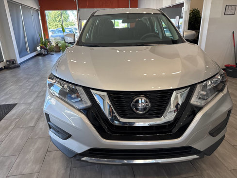 Used 2018 Nissan Rogue S image 6