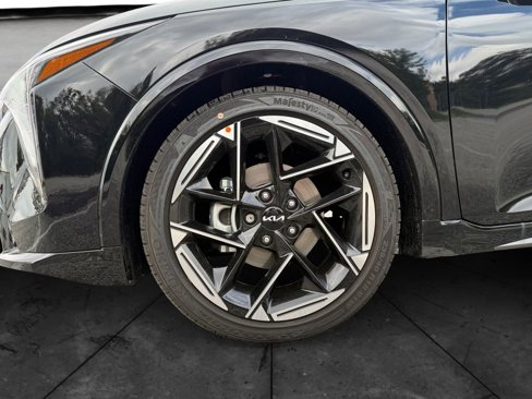 New 2025 Kia K4 GT-Line image 14