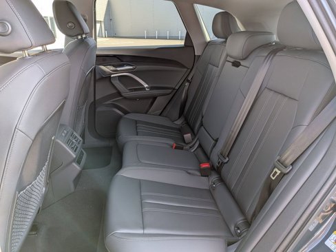 New 2025 Audi Q5 Premium image 14