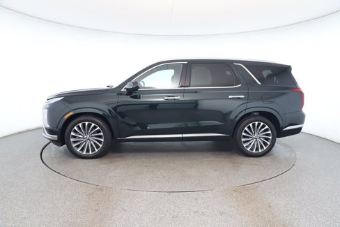 Used 2025 Hyundai Palisade Calligraphy image 2