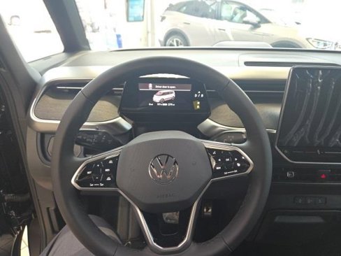 New 2025 Volkswagen ID. Buzz Pro S image 17