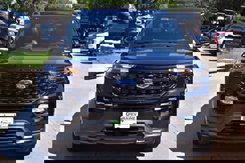 Used 2023 Ford Explorer ST-Line w/ Class IV Trailer Tow Package image 3