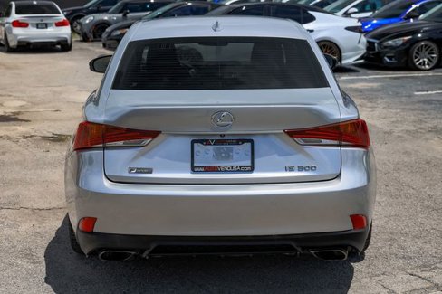 Used 2019 Lexus IS 300 F Sport image 11