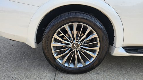 Used 2019 INFINITI QX80 Luxe image 15