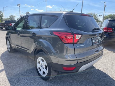 Used 2018 Ford Escape S image 7