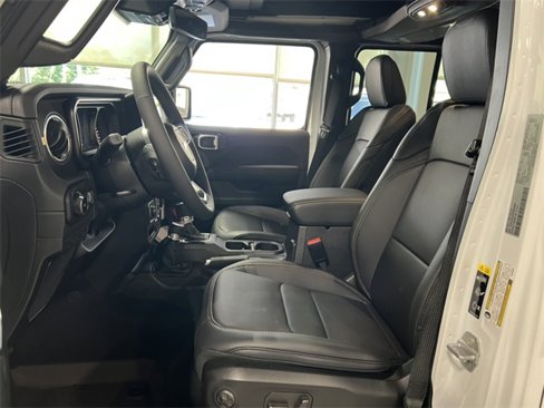 New 2025 Jeep Wrangler Sahara image 3